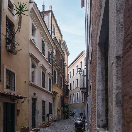 Piazza Navona & Pantheon Central Apartment Рим Екстериор снимка