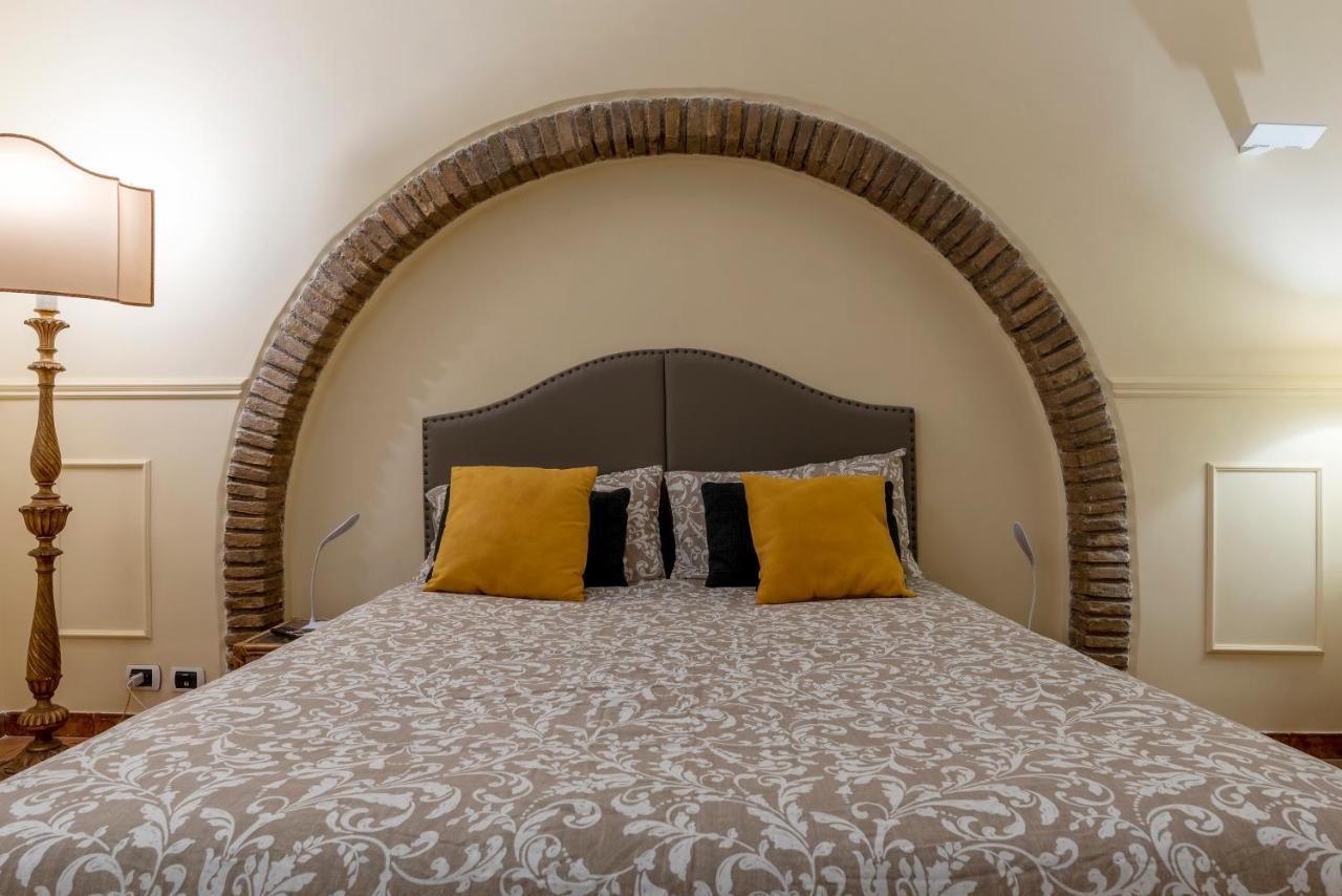 Piazza Navona & Pantheon Central Apartment Рим Екстериор снимка