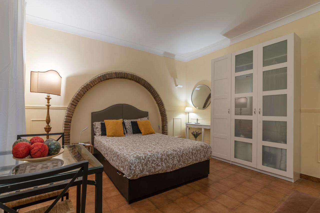 Piazza Navona & Pantheon Central Apartment Рим Екстериор снимка