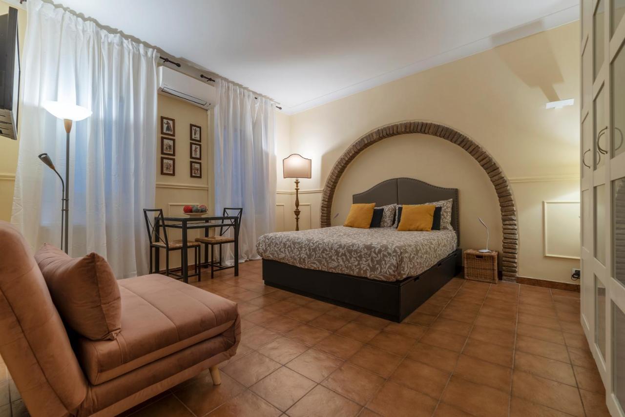 Piazza Navona & Pantheon Central Apartment Рим Екстериор снимка