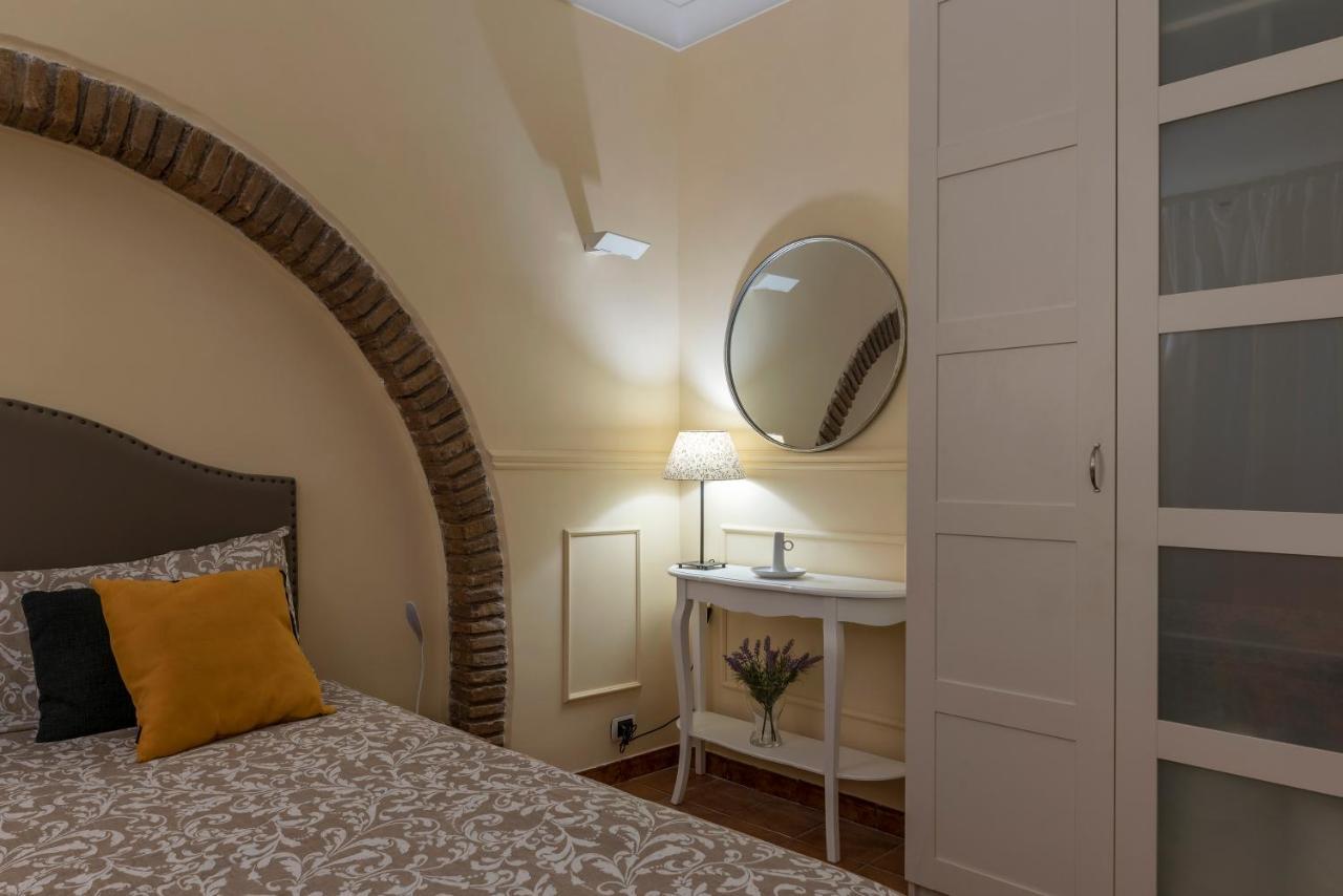 Piazza Navona & Pantheon Central Apartment Рим Екстериор снимка