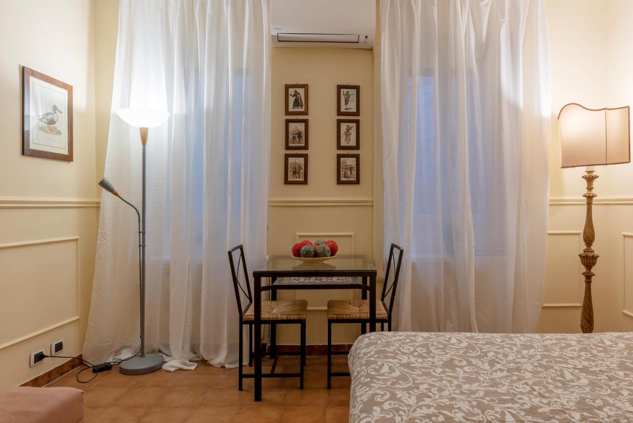 Piazza Navona & Pantheon Central Apartment Рим Екстериор снимка